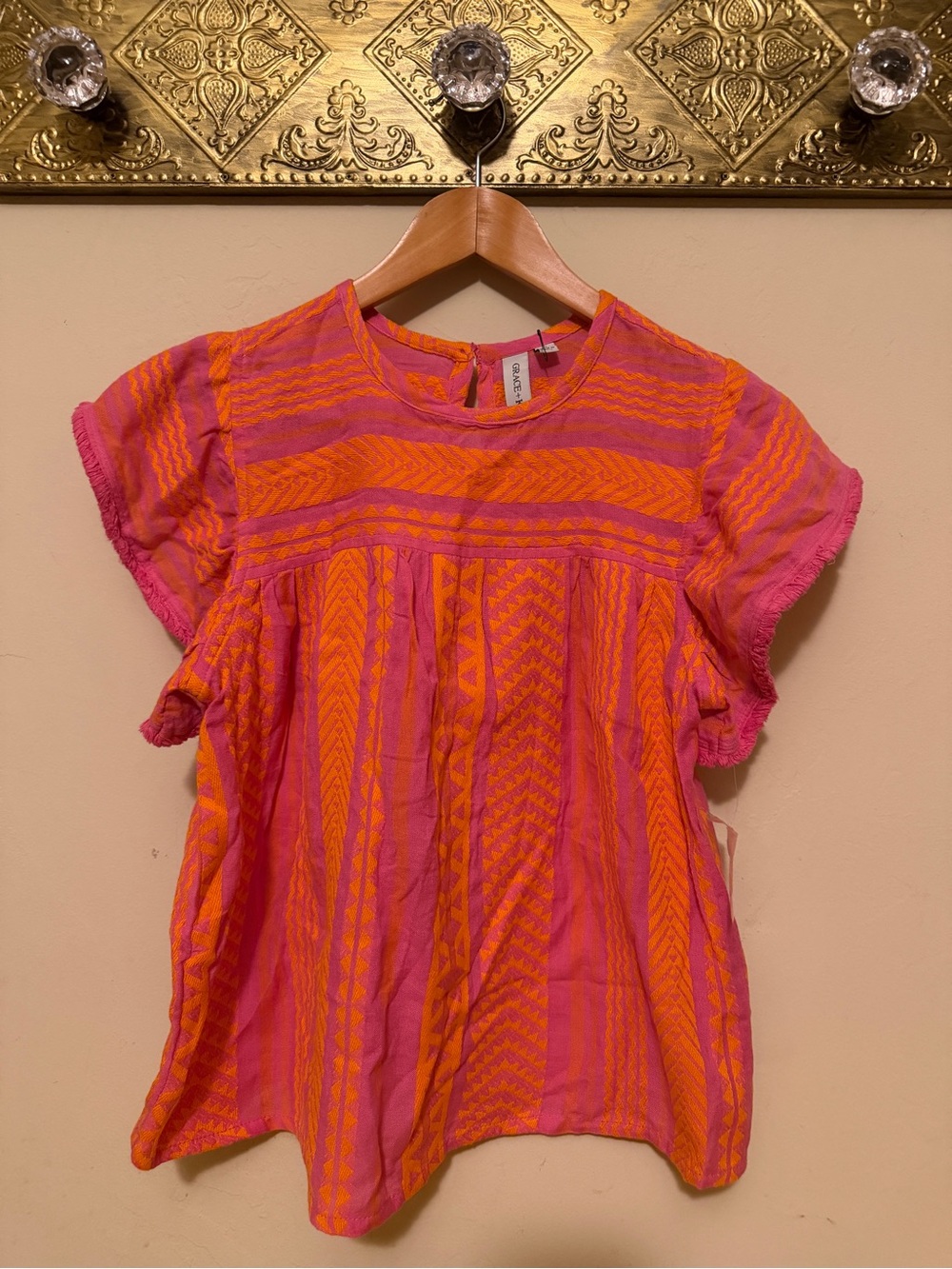 Grace + Karma Pink Orange Embroidered Flutter Sleeve Boho Top Small NWOT
